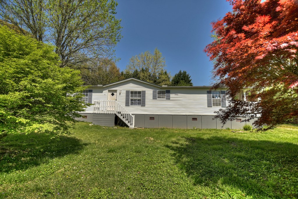 3777 N Meadow Circle