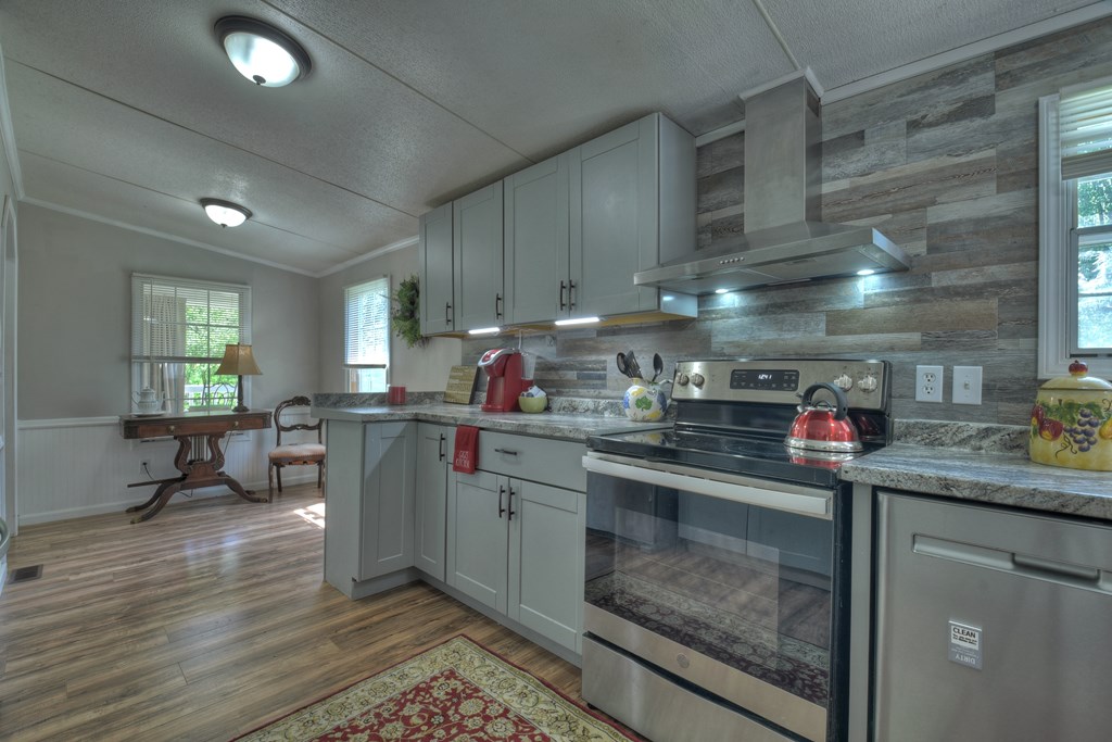 3777 N Meadow Circle