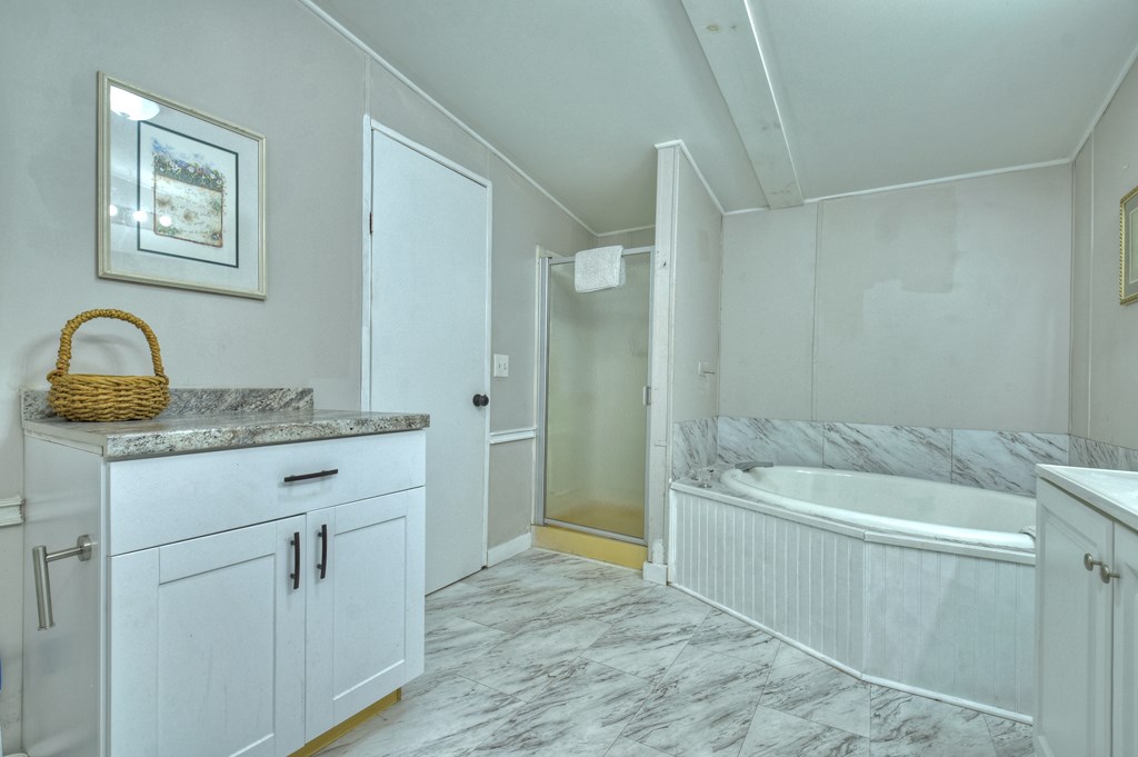 3777 N Meadow Circle