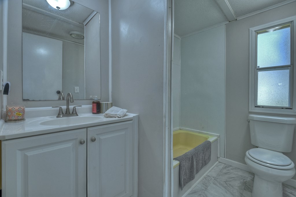 3777 N Meadow Circle