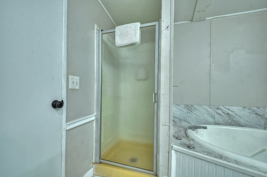 3777 N Meadow Circle