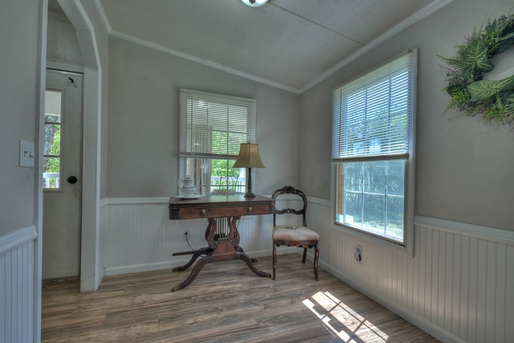 3777 N Meadow Circle