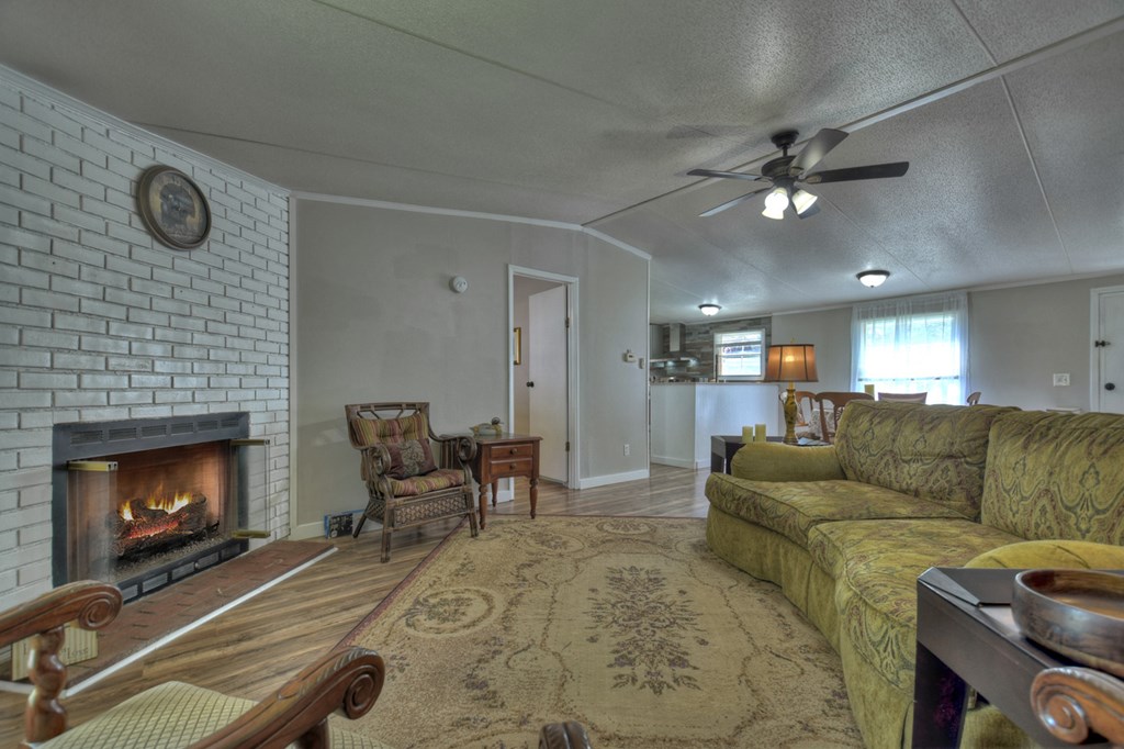 3777 N Meadow Circle