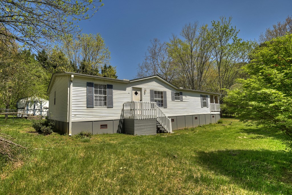 3777 N Meadow Circle