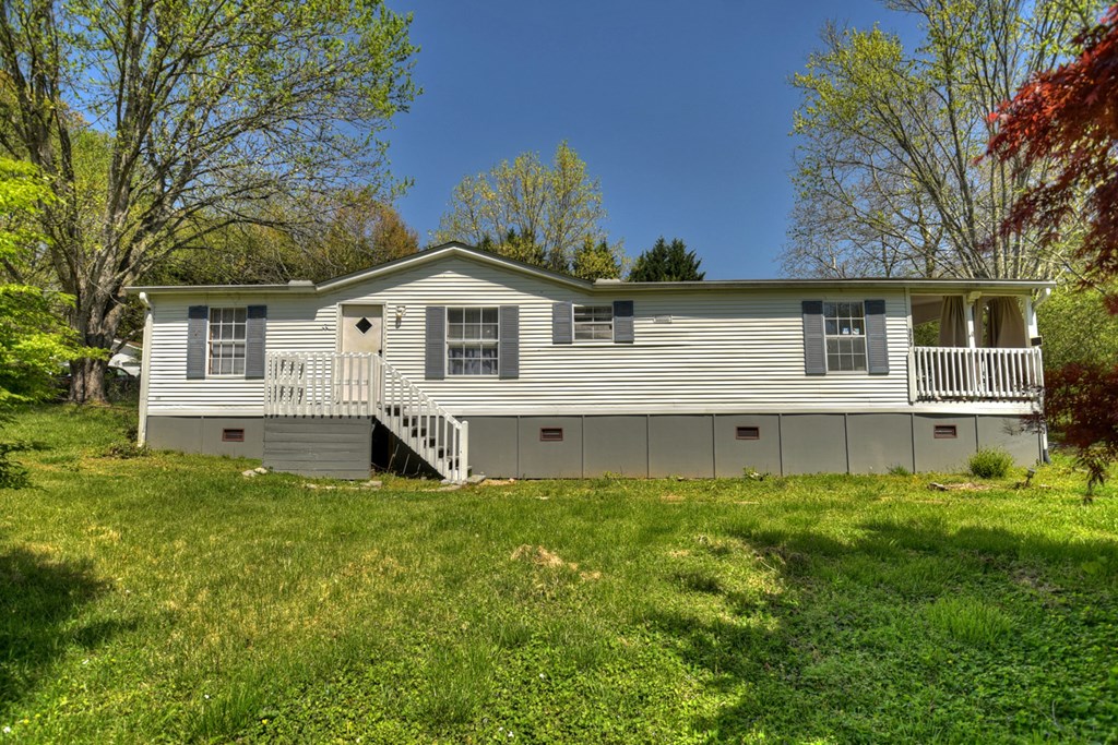 3777 N Meadow Circle