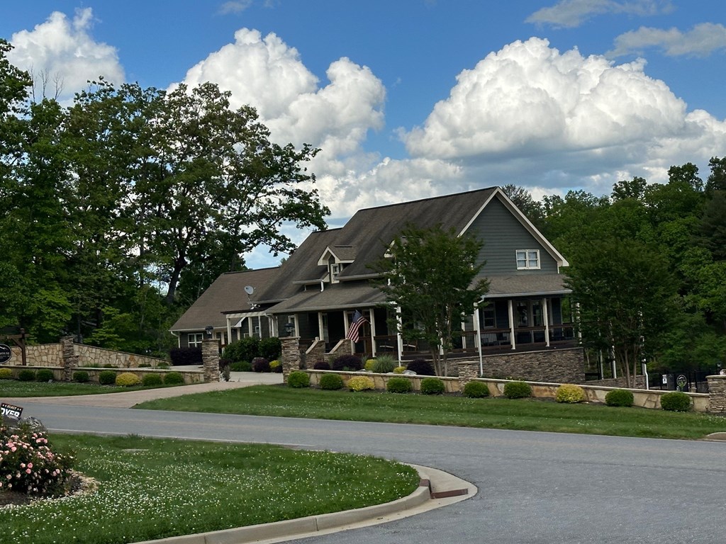 LT 83 Highpoint Trail