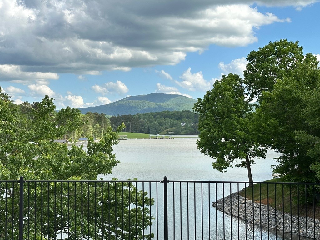 LT 83 Highpoint Trail