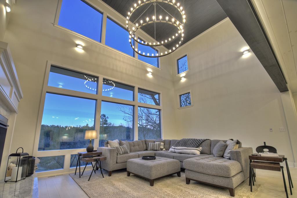 1806 Grassy Creek Road