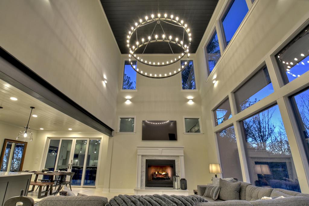 1806 Grassy Creek Road