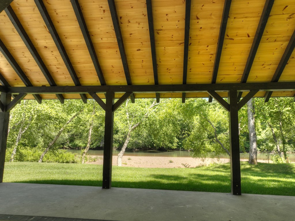 1806 Grassy Creek Road