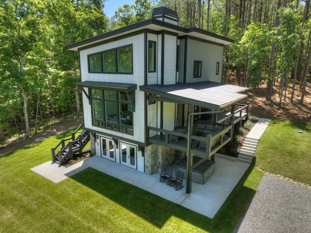 1806 Grassy Creek Road