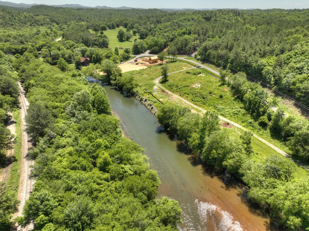 1806 Grassy Creek Road