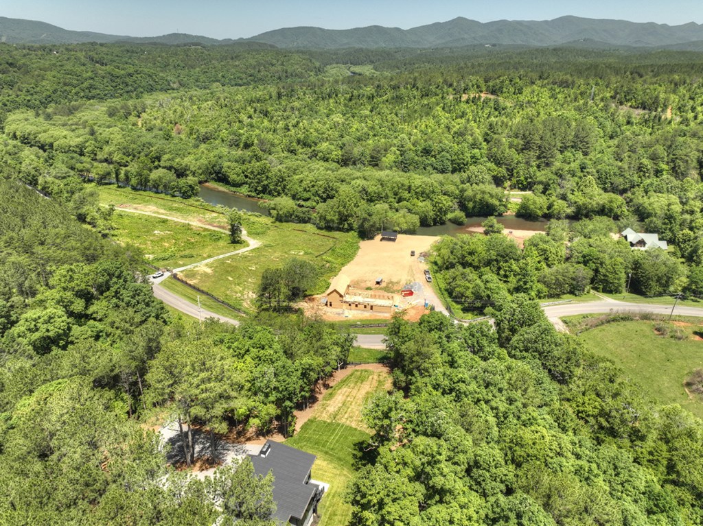 1806 Grassy Creek Road