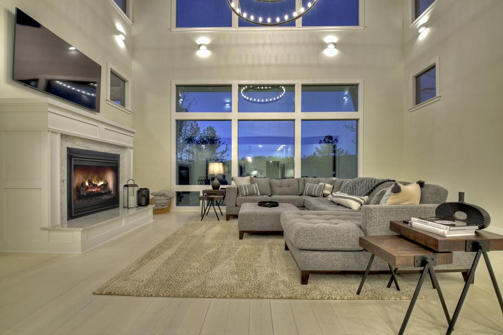 1806 Grassy Creek Road