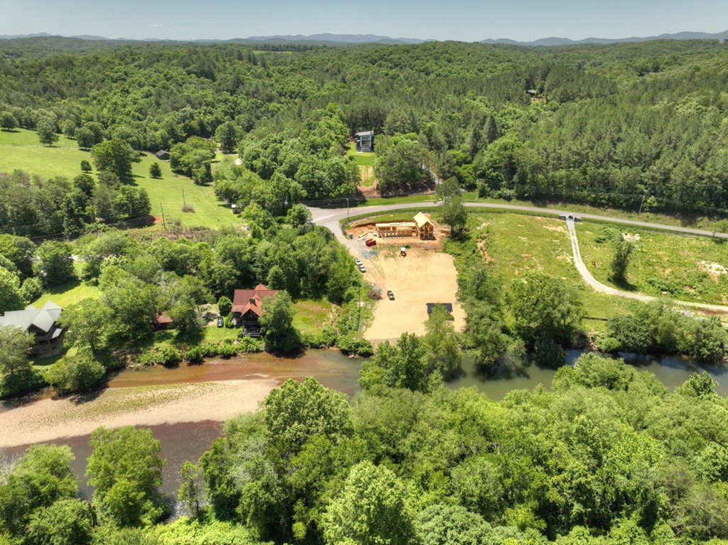 1806 Grassy Creek Road