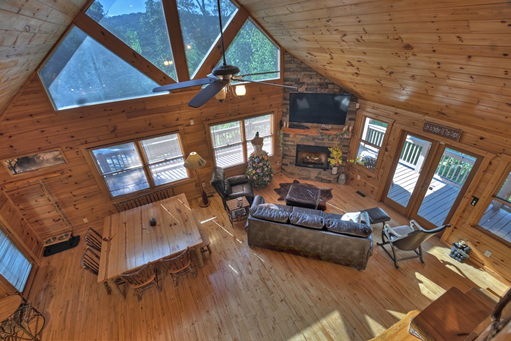 573 Weaver Creek Way