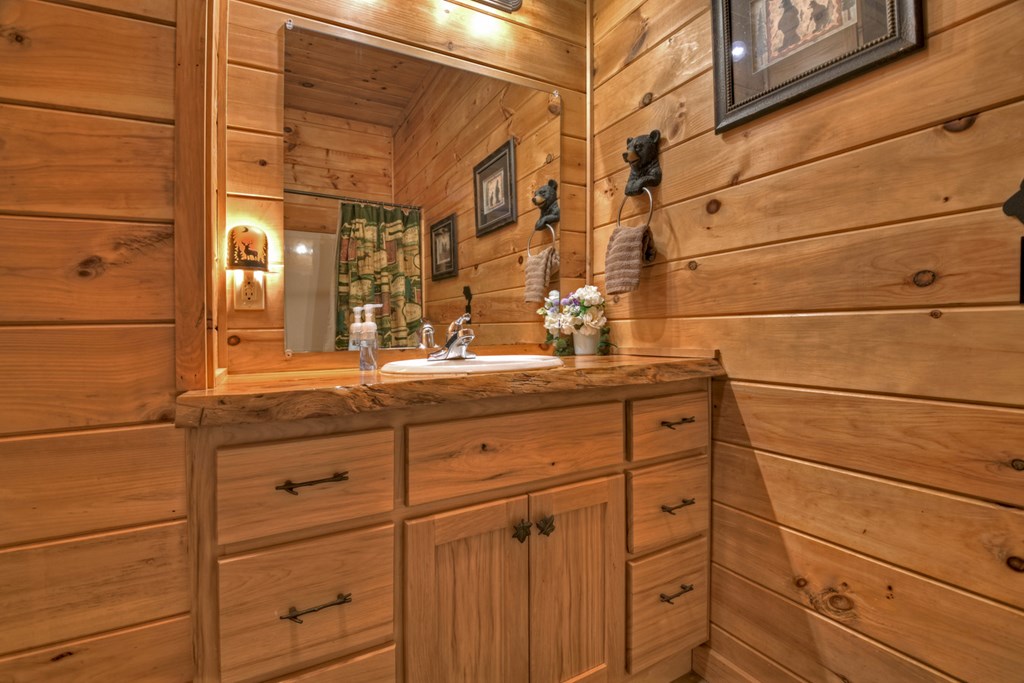 573 Weaver Creek Way