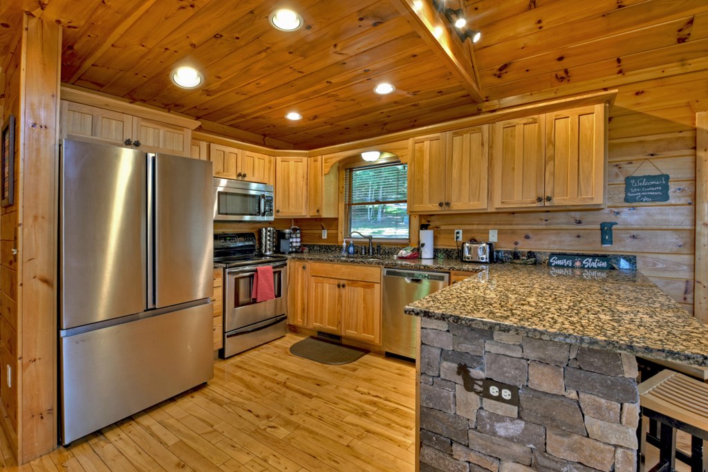 573 Weaver Creek Way