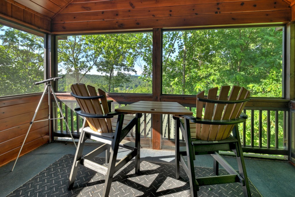 573 Weaver Creek Way