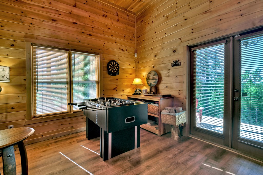 573 Weaver Creek Way