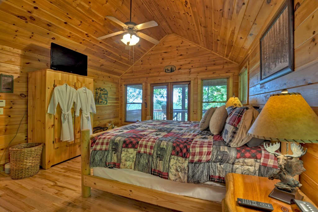 573 Weaver Creek Way