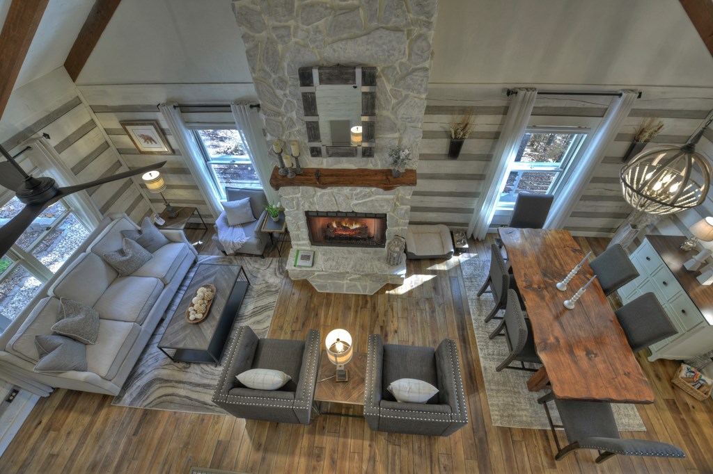 211 Little Creek Trail