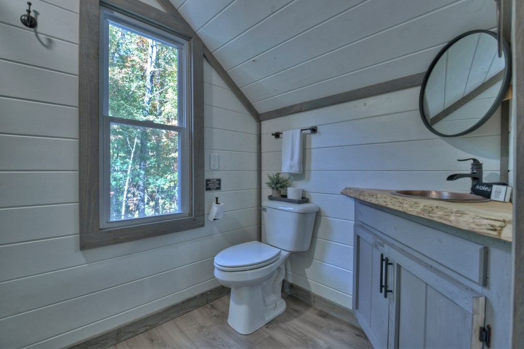 211 Little Creek Trail