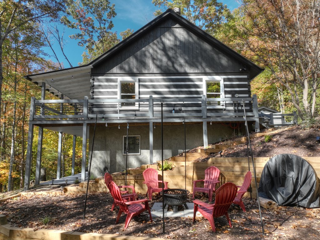 211 Little Creek Trail