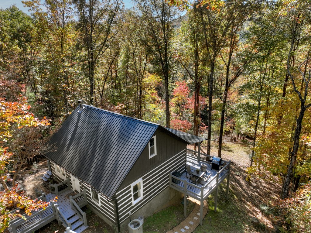 211 Little Creek Trail