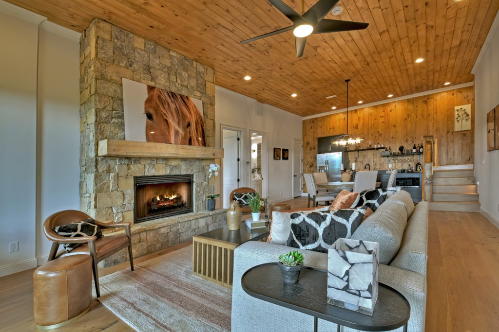 250 Deer Crest Overlook