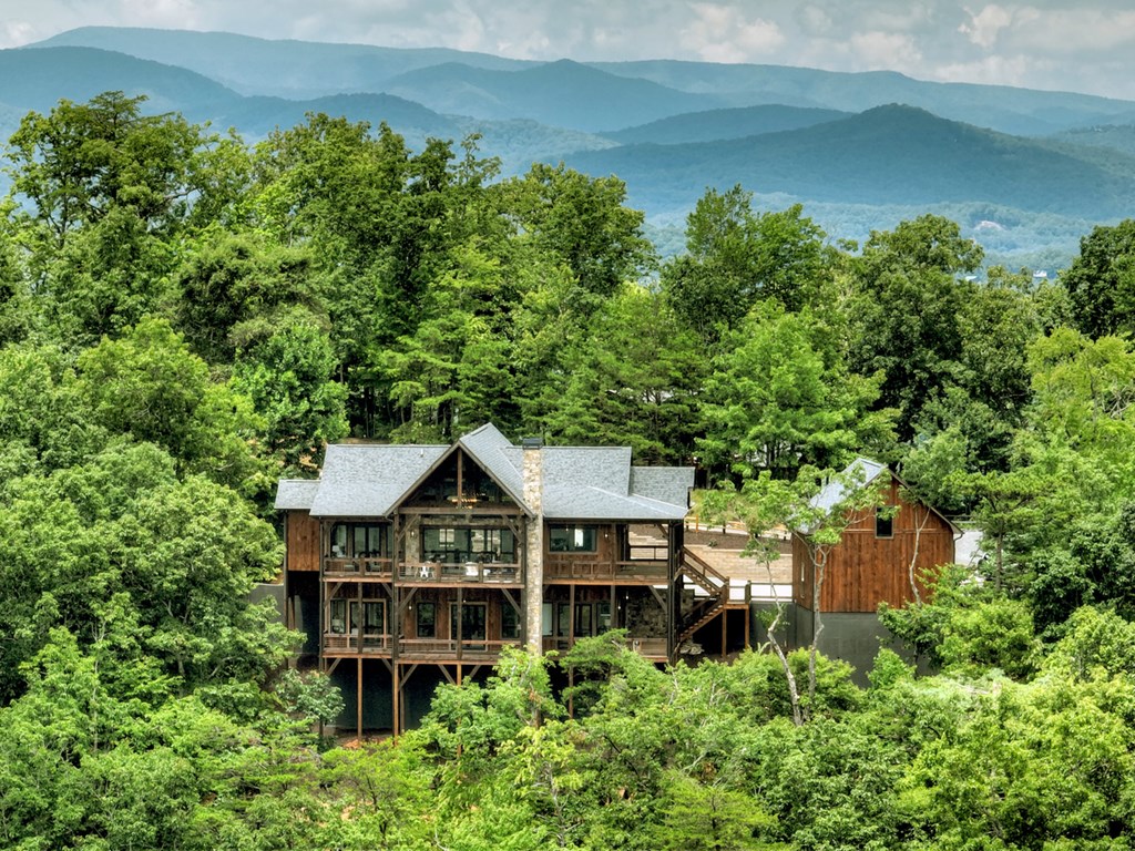 250 Deer Crest Overlook