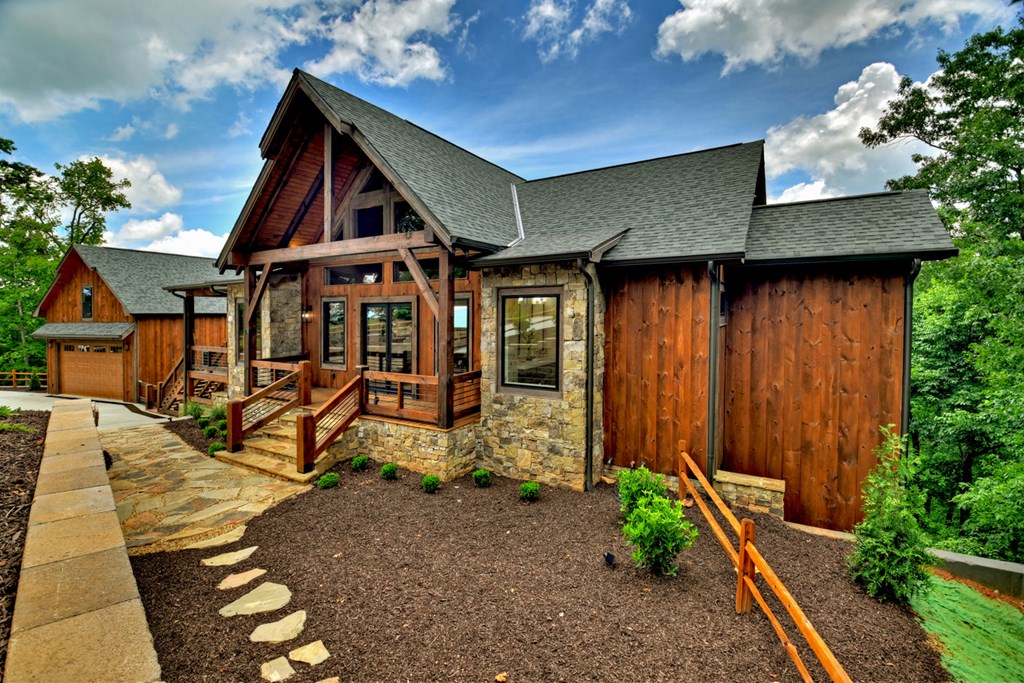 250 Deer Crest Overlook