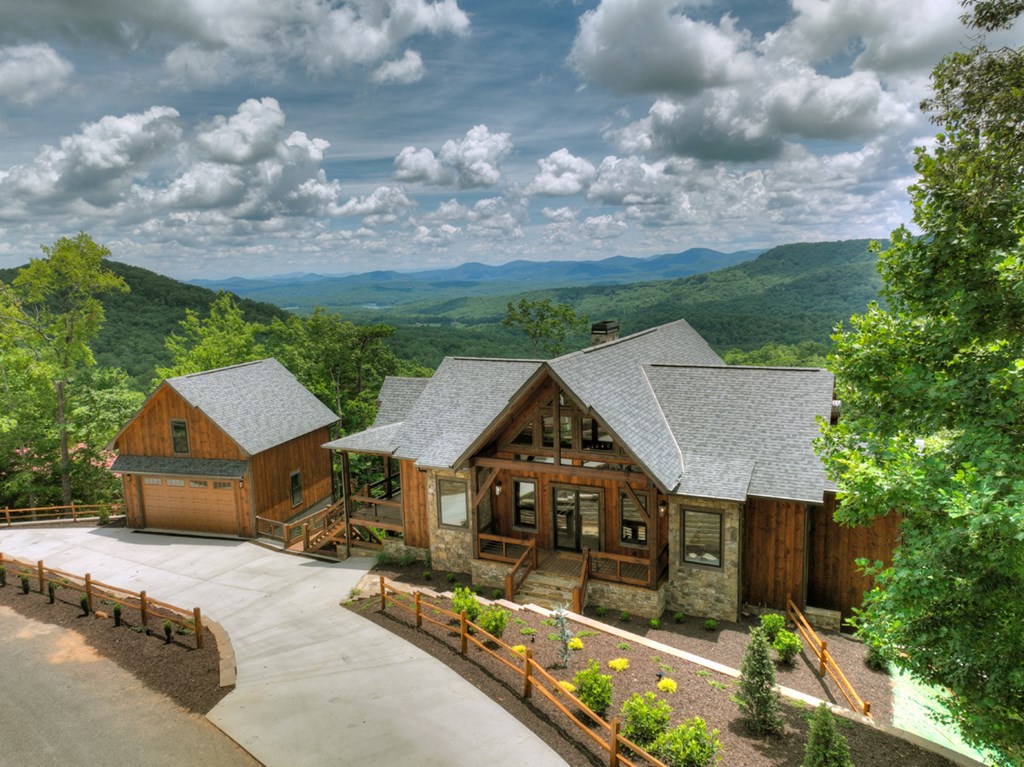 250 Deer Crest Overlook