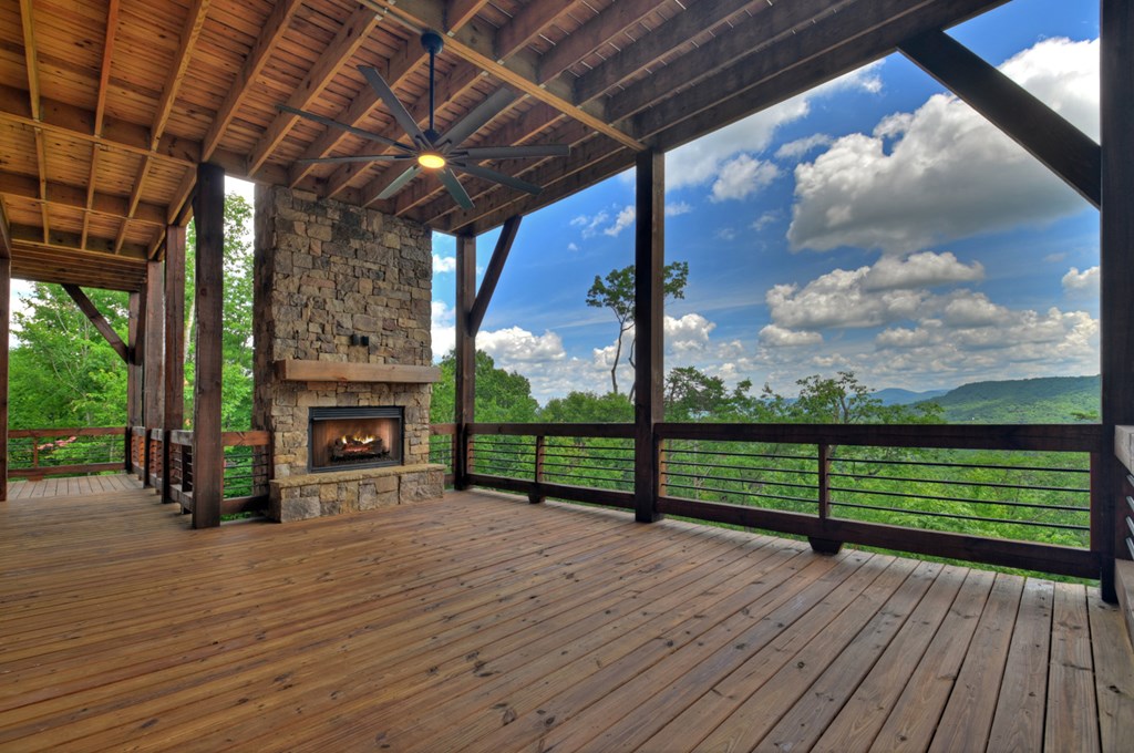 250 Deer Crest Overlook