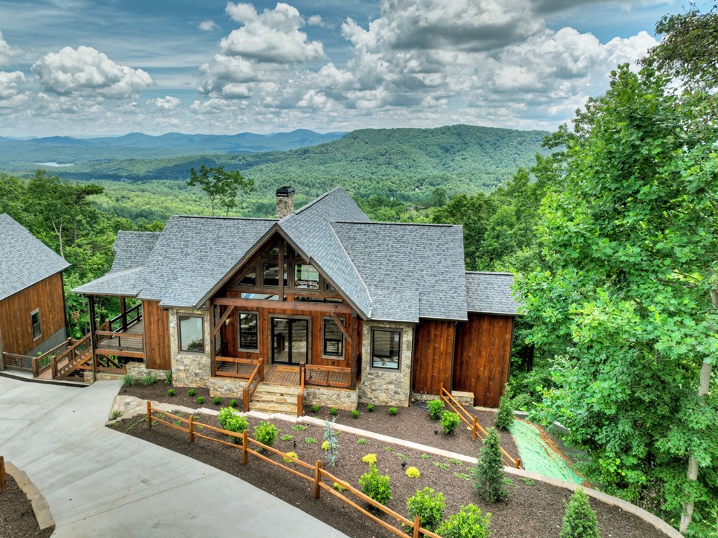 250 Deer Crest Overlook