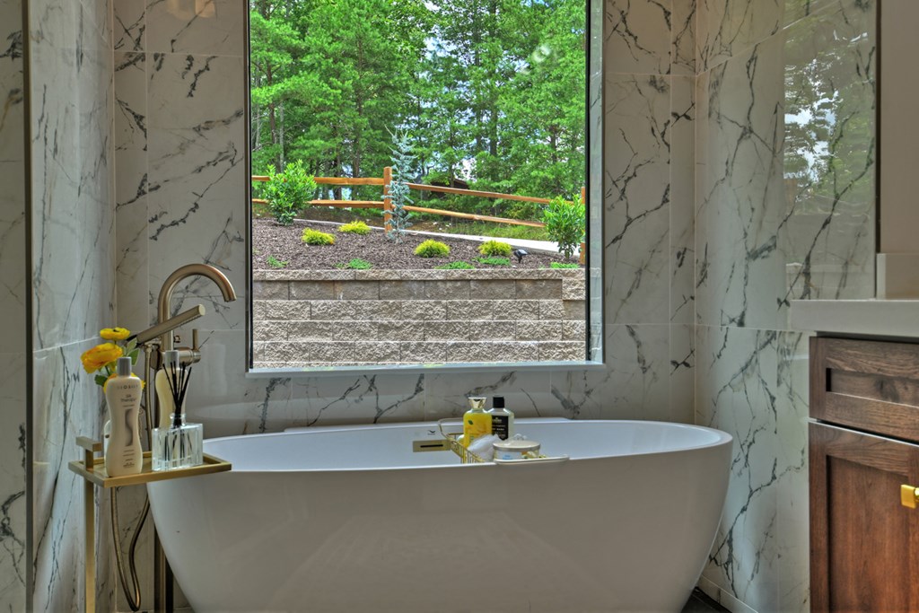 250 Deer Crest Overlook