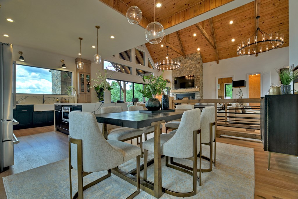 250 Deer Crest Overlook