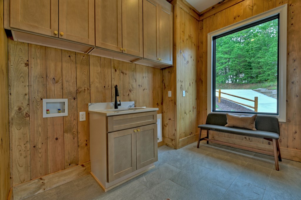 250 Deer Crest Overlook