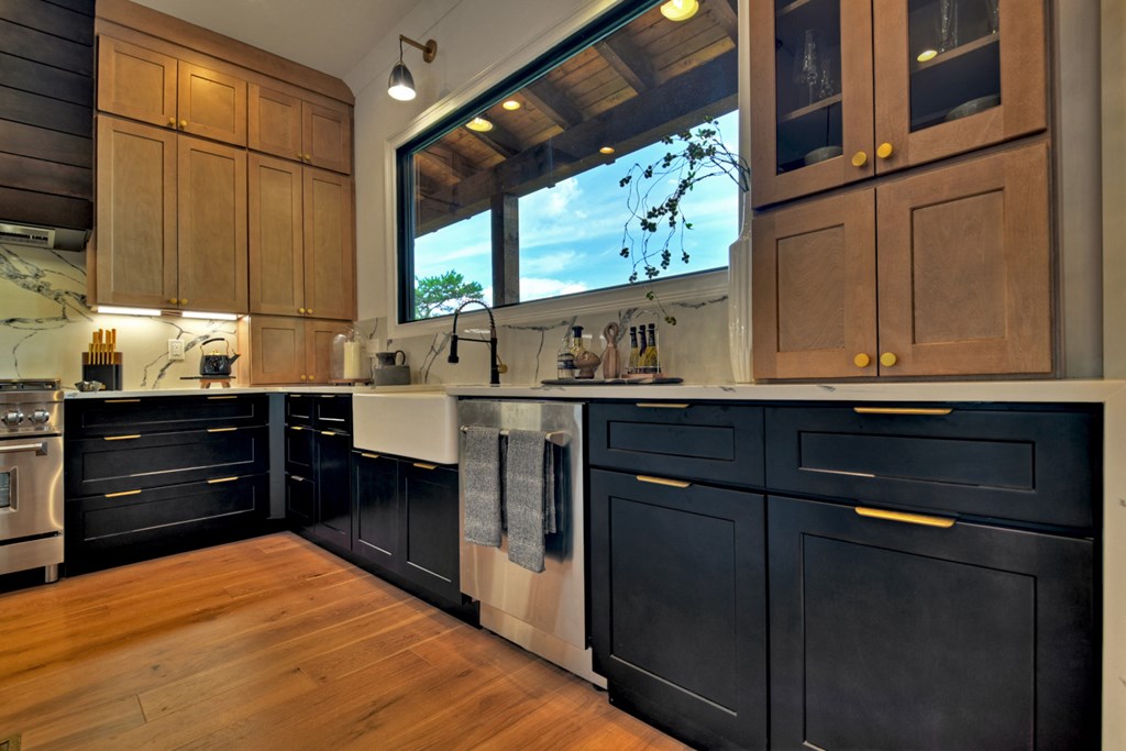 250 Deer Crest Overlook