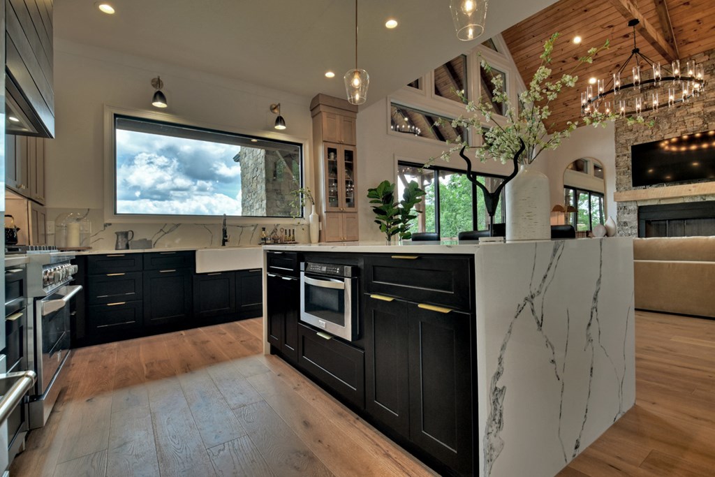 250 Deer Crest Overlook