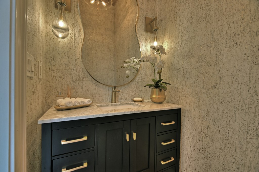 250 Deer Crest Overlook