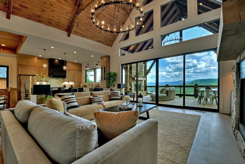 250 Deer Crest Overlook