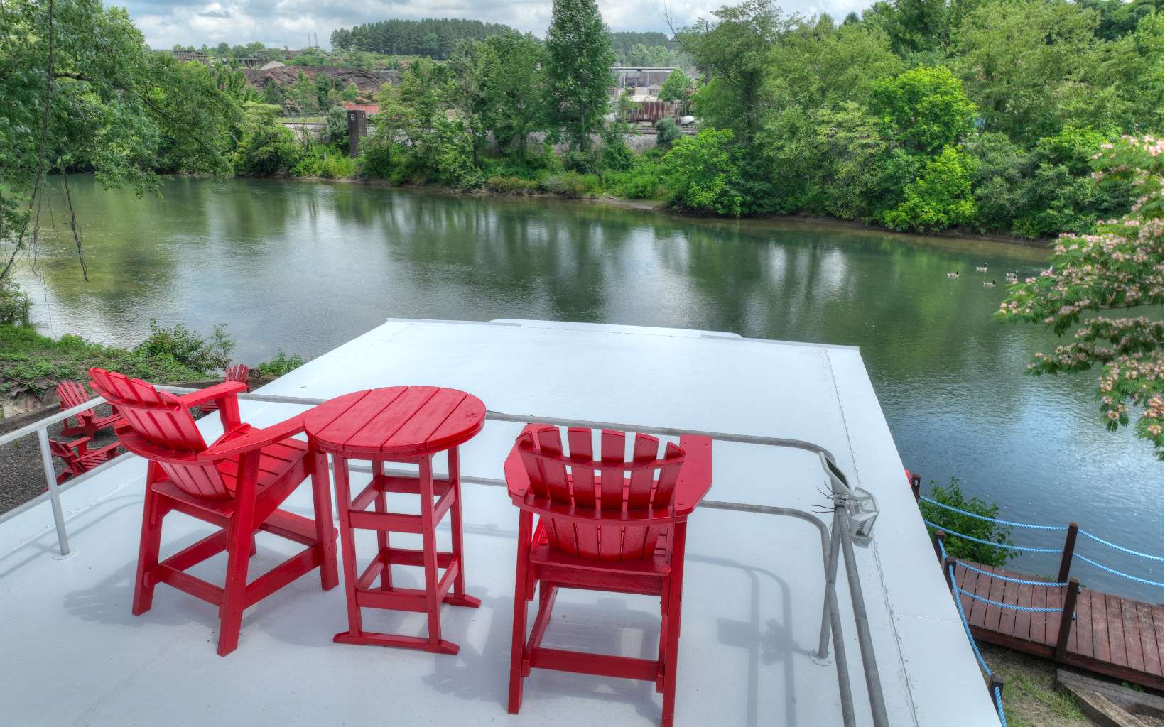 270 W Tennessee Avenue