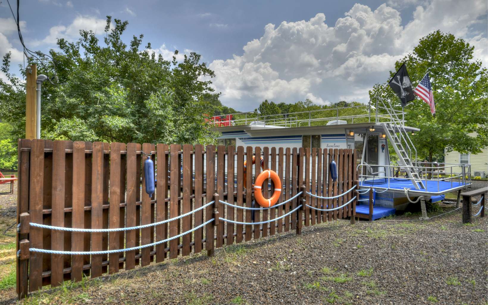 270 W Tennessee Avenue