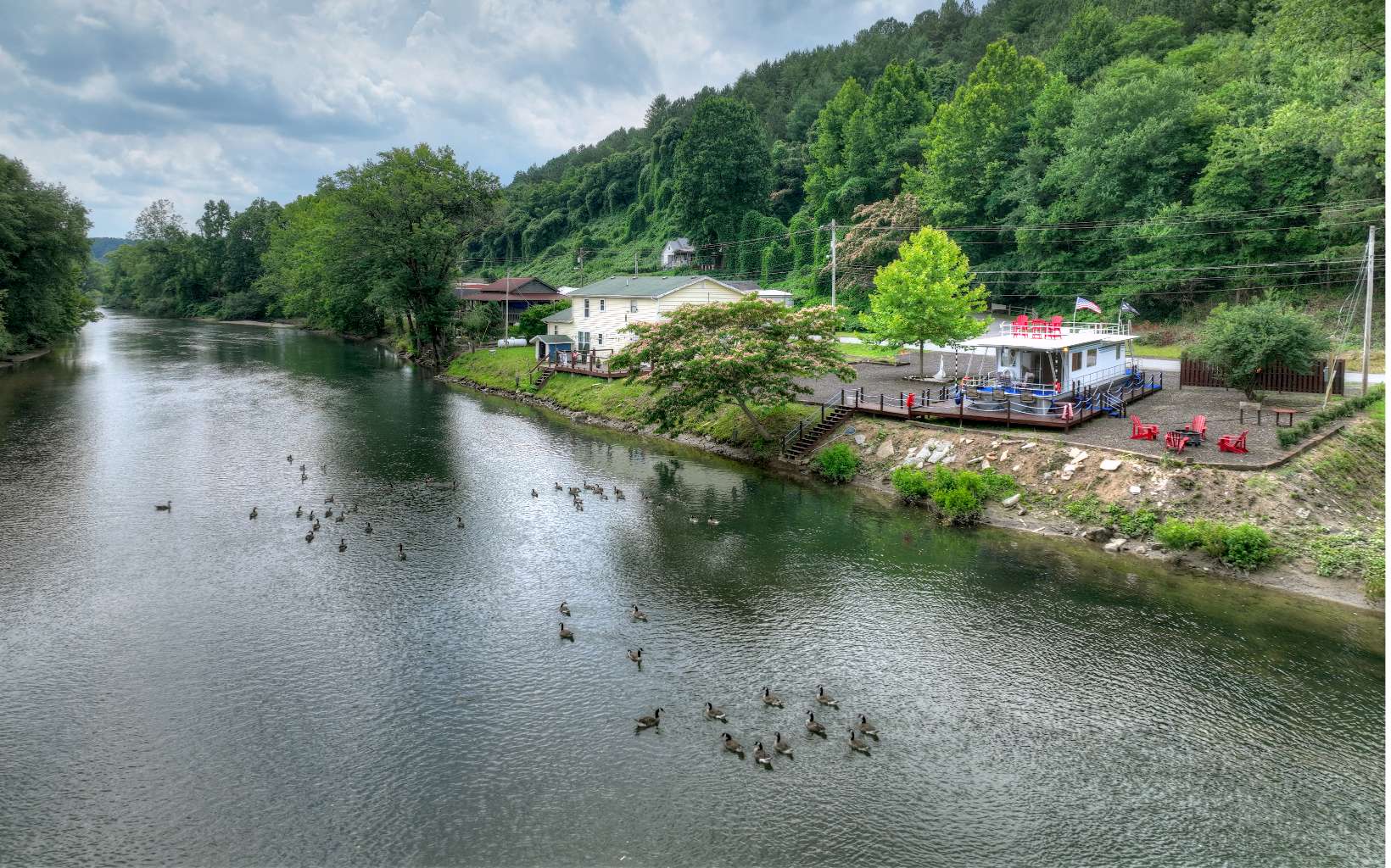 270 W Tennessee Avenue