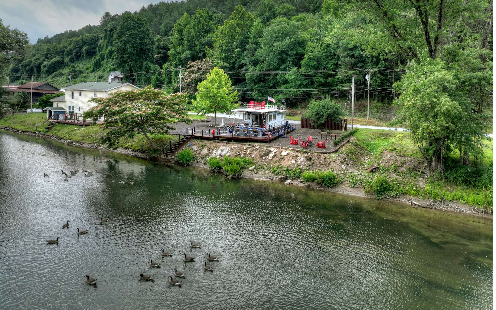 270 W Tennessee Avenue