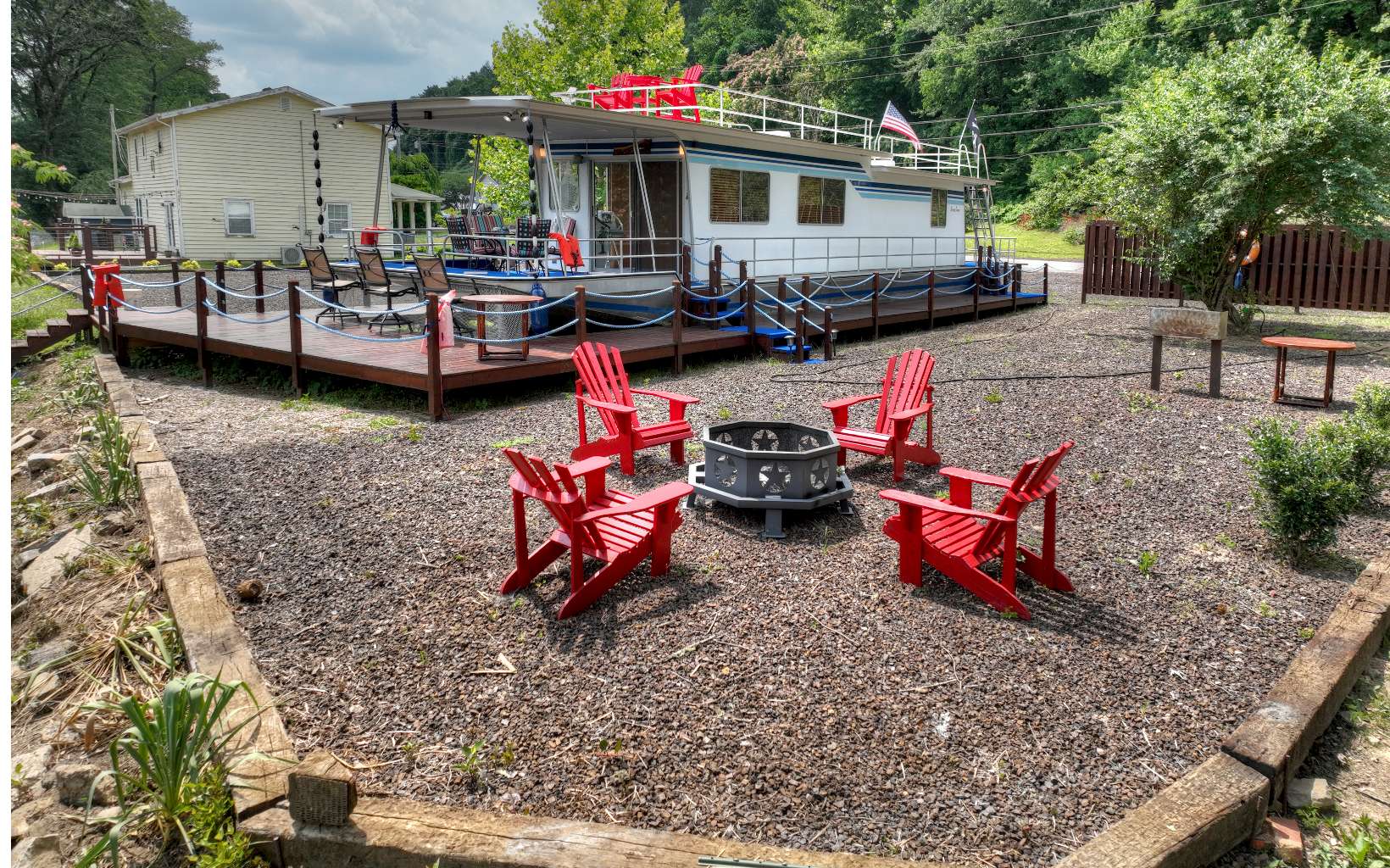 270 W Tennessee Avenue