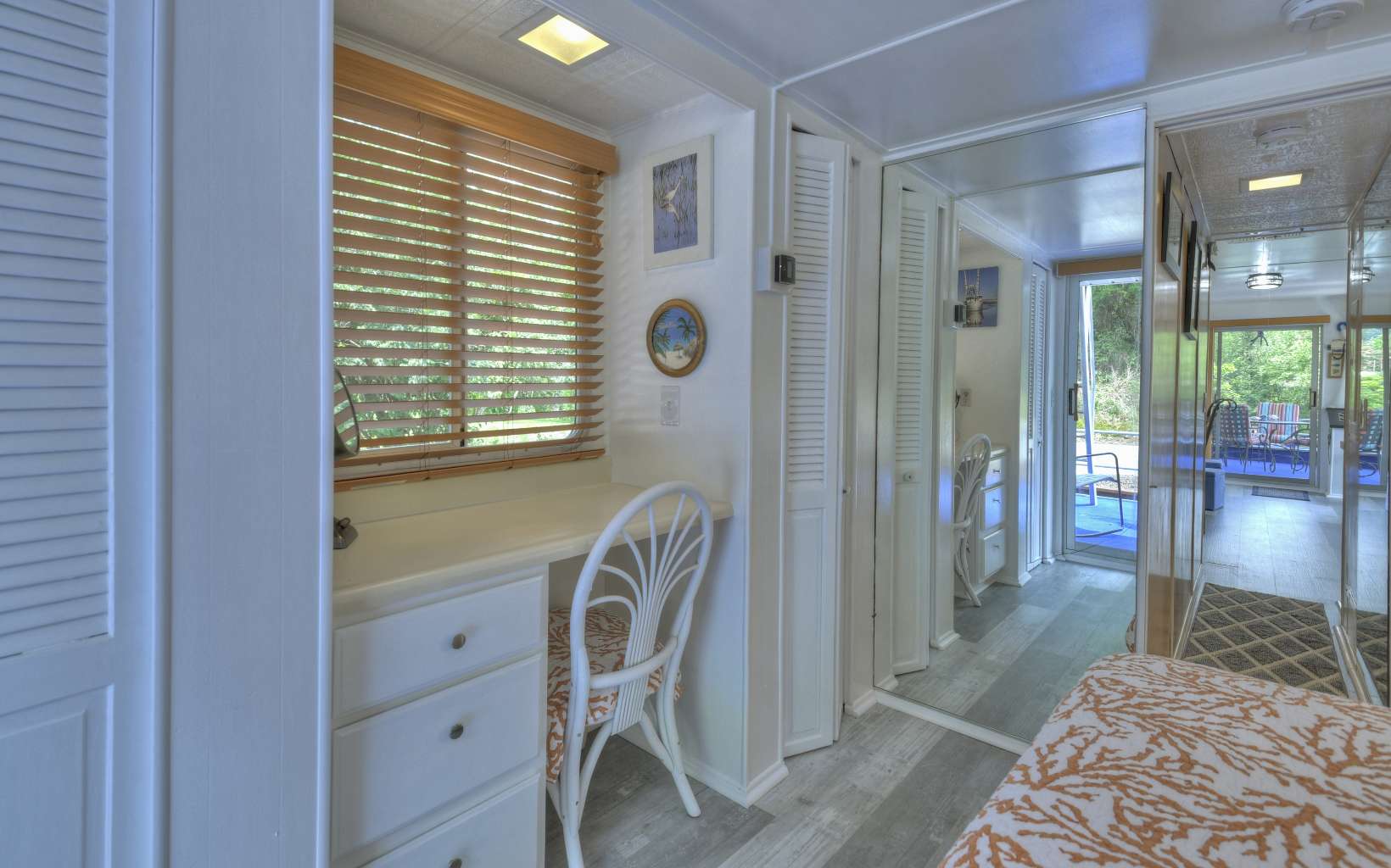 270 W Tennessee Avenue