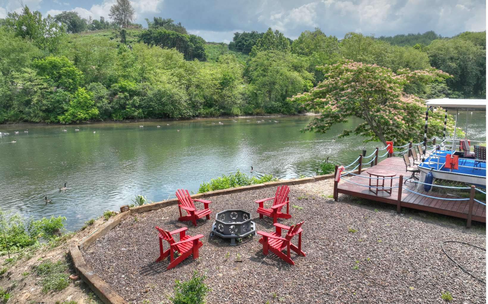 270 W Tennessee Avenue