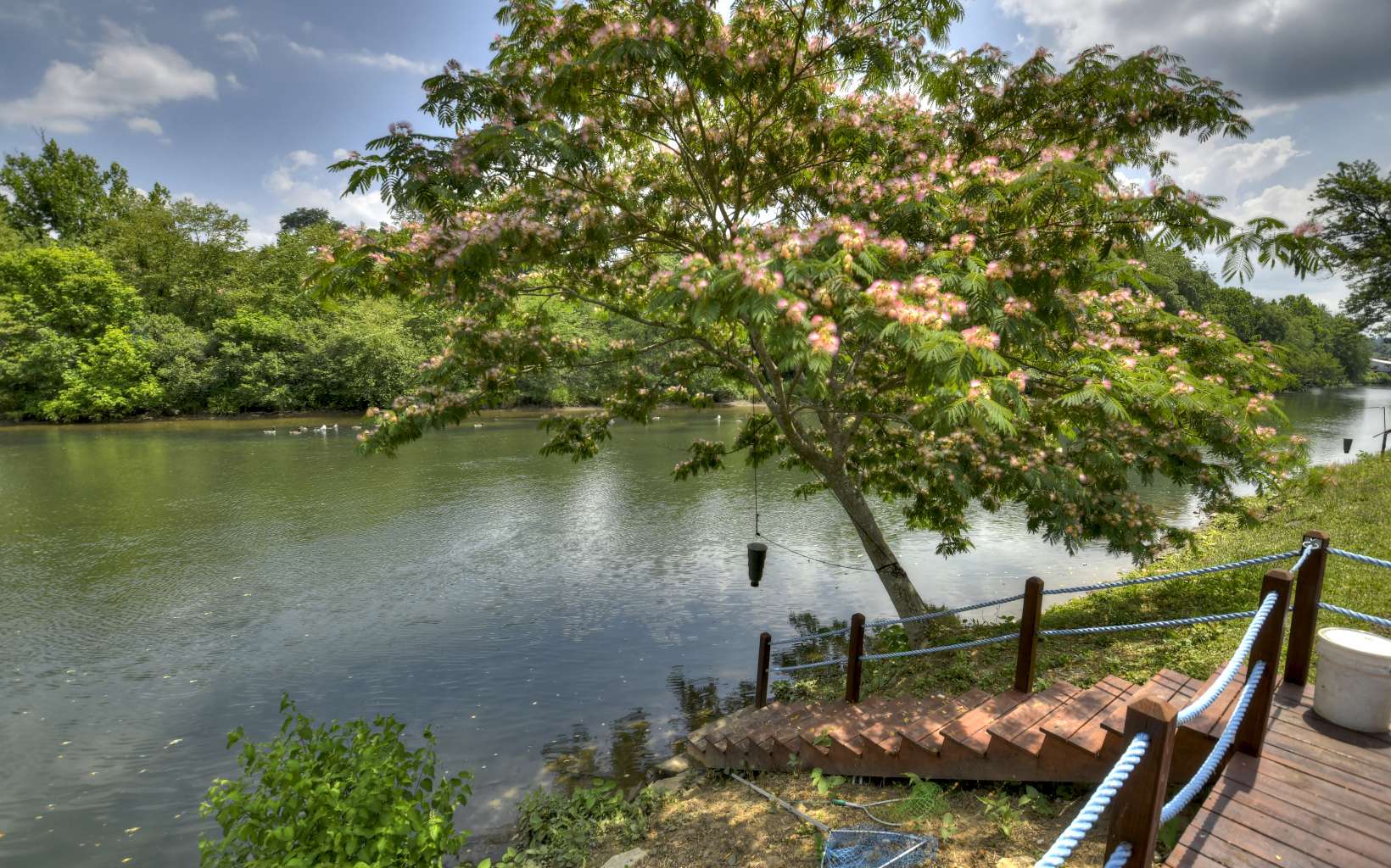 270 W Tennessee Avenue